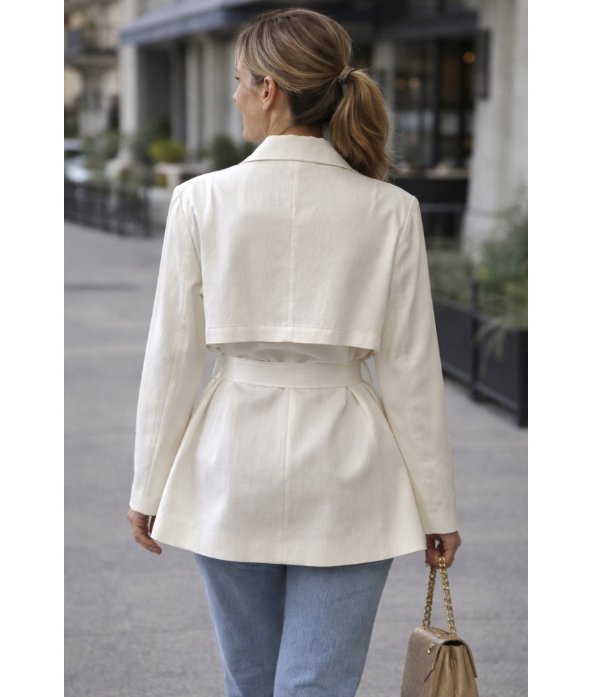 ΛΕΥΚΗ ΚΑΜΠΑΡΝΤΙΝΑ ΜΕ ΖΩΝΗ