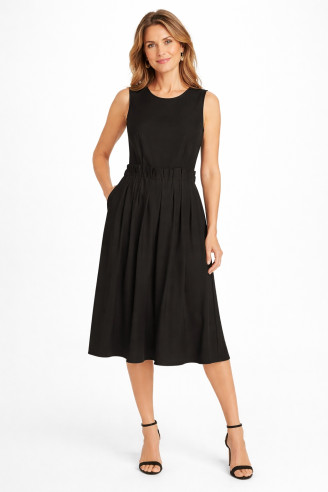 ΜΑΥΡΟ MIDI ΦΟΡΕΜΑ ΜΕ ΠΙΕΤΕΣ