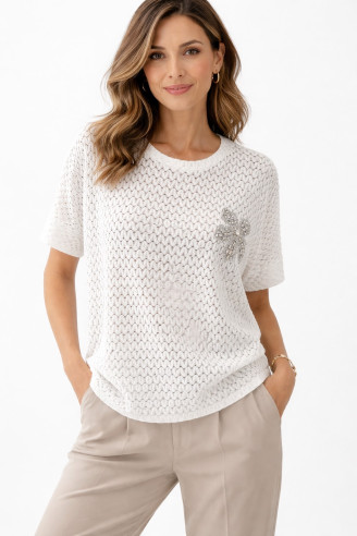 ΛΕΥΚΗ  ΔΙΑΤΡΗΤΗ ΜΠΛΟΥΖΑ ΜΕ ΔΙΑΚΟΣΜΗΤΙΚΟ ΛΟΥΛΟΥΔΙ 