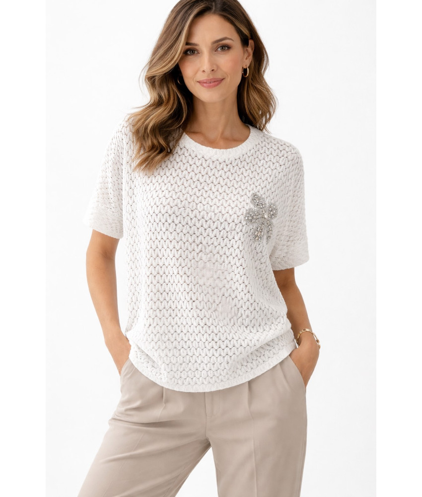 ΛΕΥΚΗ  ΔΙΑΤΡΗΤΗ ΜΠΛΟΥΖΑ ΜΕ ΔΙΑΚΟΣΜΗΤΙΚΟ ΛΟΥΛΟΥΔΙ 