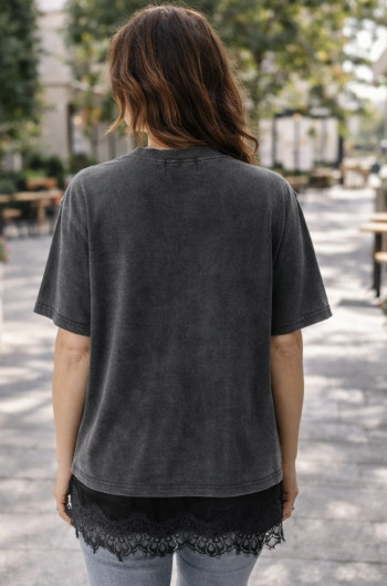  ΓΥΝΑΙΚΕΙΟ ΑΝΘΡΑΚΙ ΜΠΛΟΥΖΑ ΜΕ  ΔΑΝΤΕΛΑ ΣΤΟ ΤΕΛΕΙΩΜΑ 