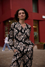 ΠΟΥΚΑΜΙΣΟ ΜΕ ΜΠΕΖ ΣΧΕΔΙΑ