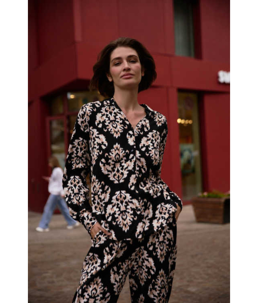 ΠΟΥΚΑΜΙΣΟ ΜΕ ΜΠΕΖ ΣΧΕΔΙΑ