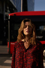 ΚΟΚΚΙΝΟ ΠΟΥΚΑΜΙΣΟ ΜΕ FIORAI ΣΧΕΔΙΟ